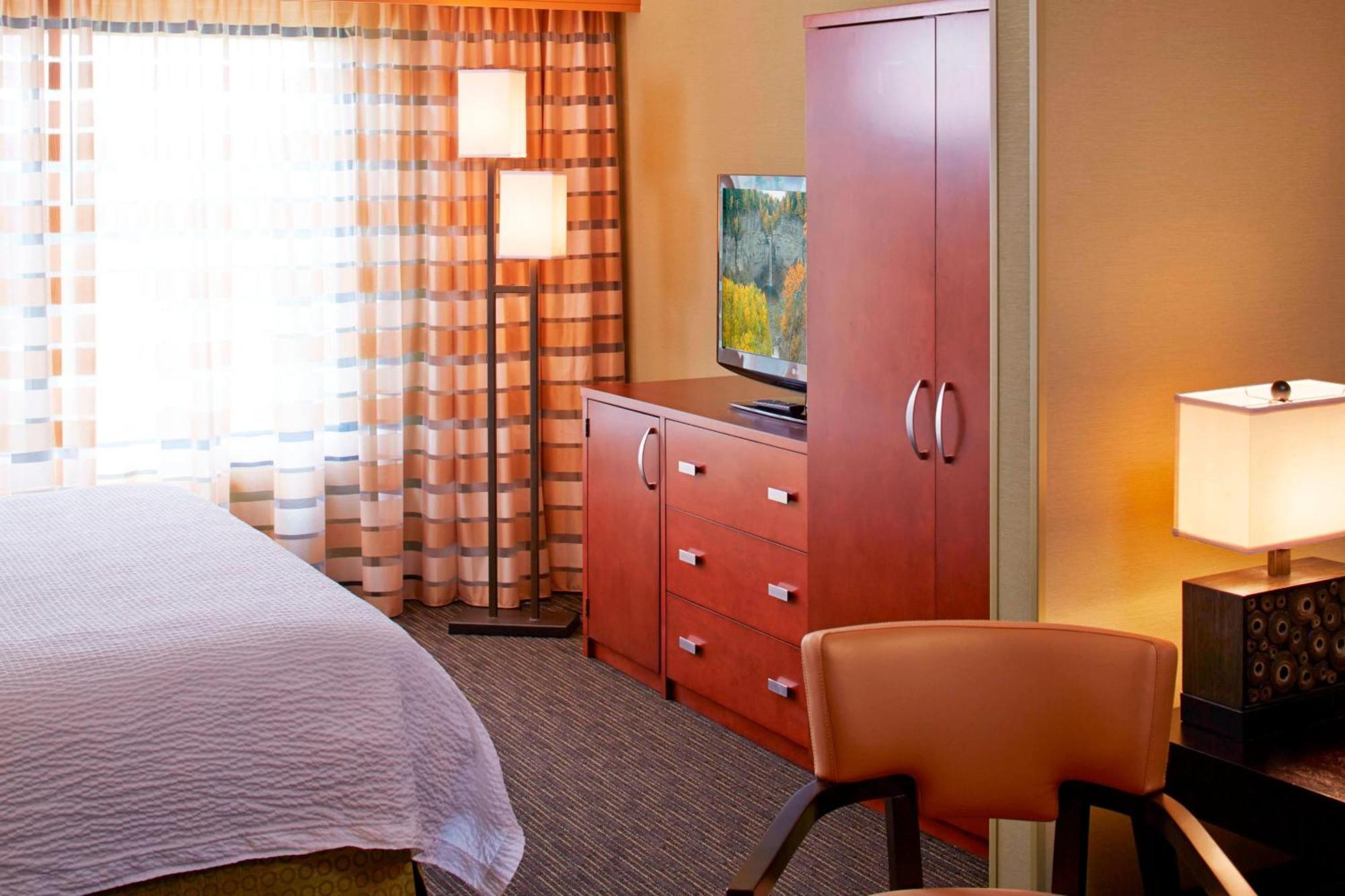 Courtyard By Marriott Ithaca Airport/University Exteriér fotografie