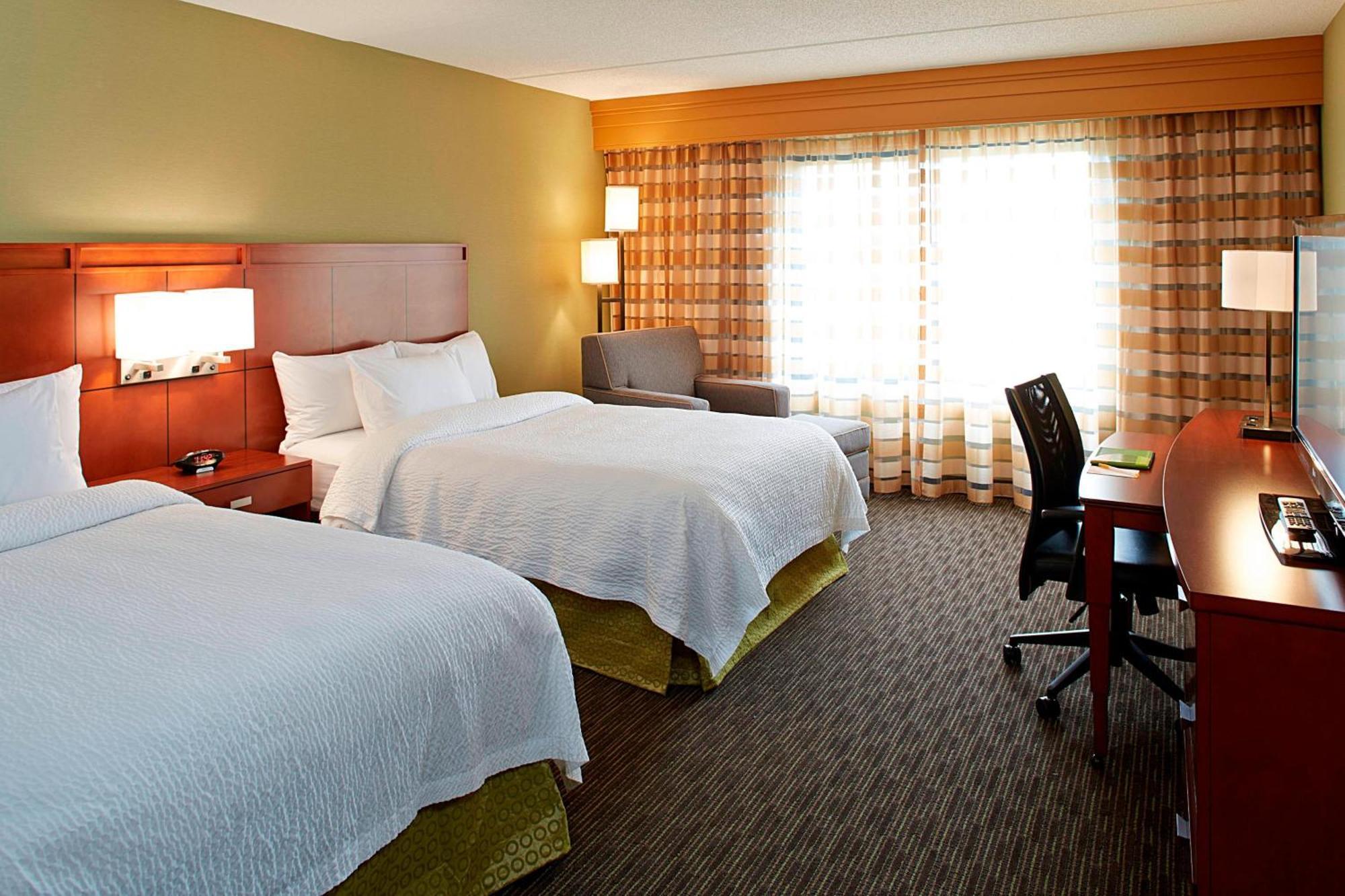 Courtyard By Marriott Ithaca Airport/University Exteriér fotografie