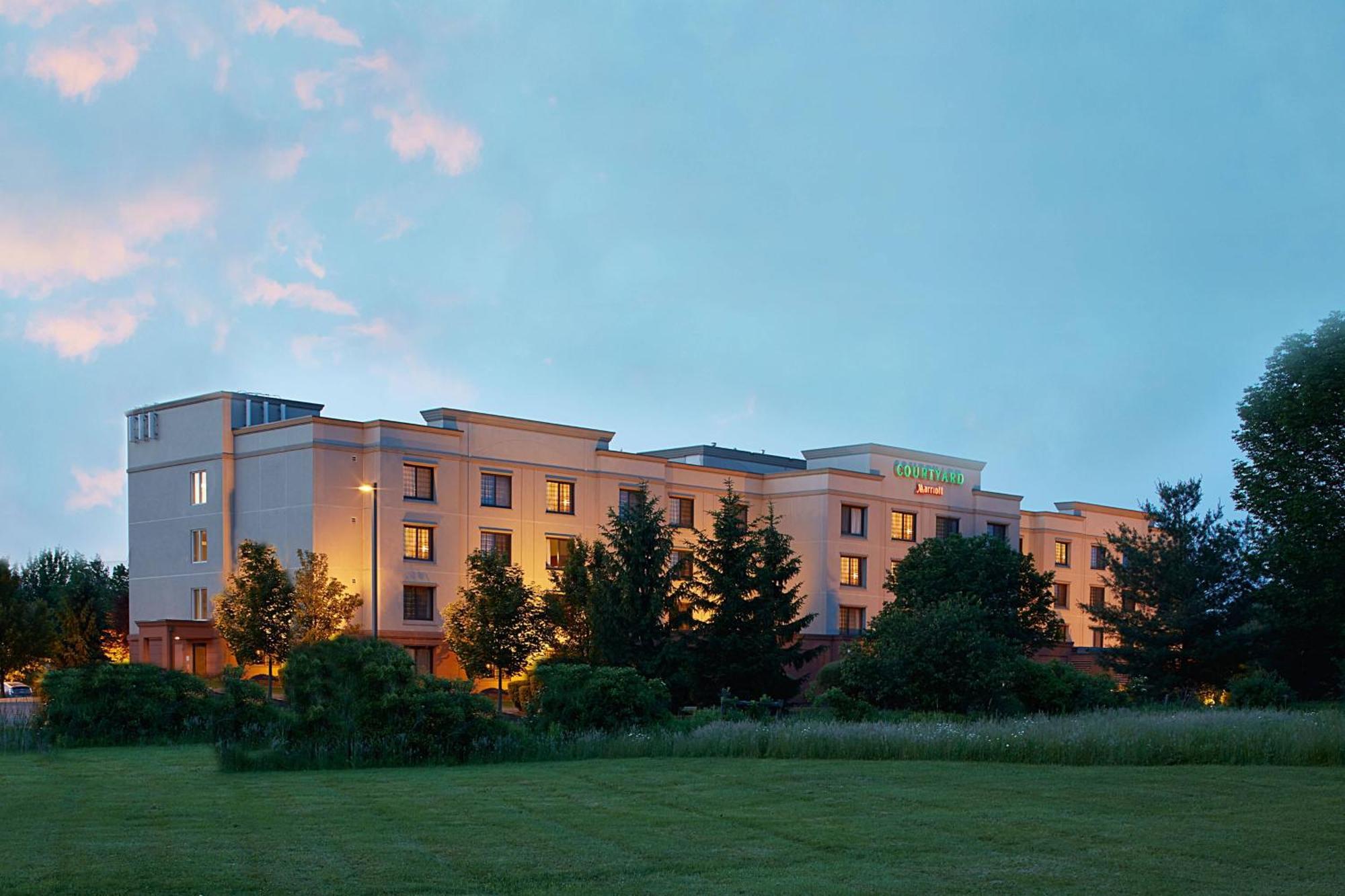 Courtyard By Marriott Ithaca Airport/University Exteriér fotografie