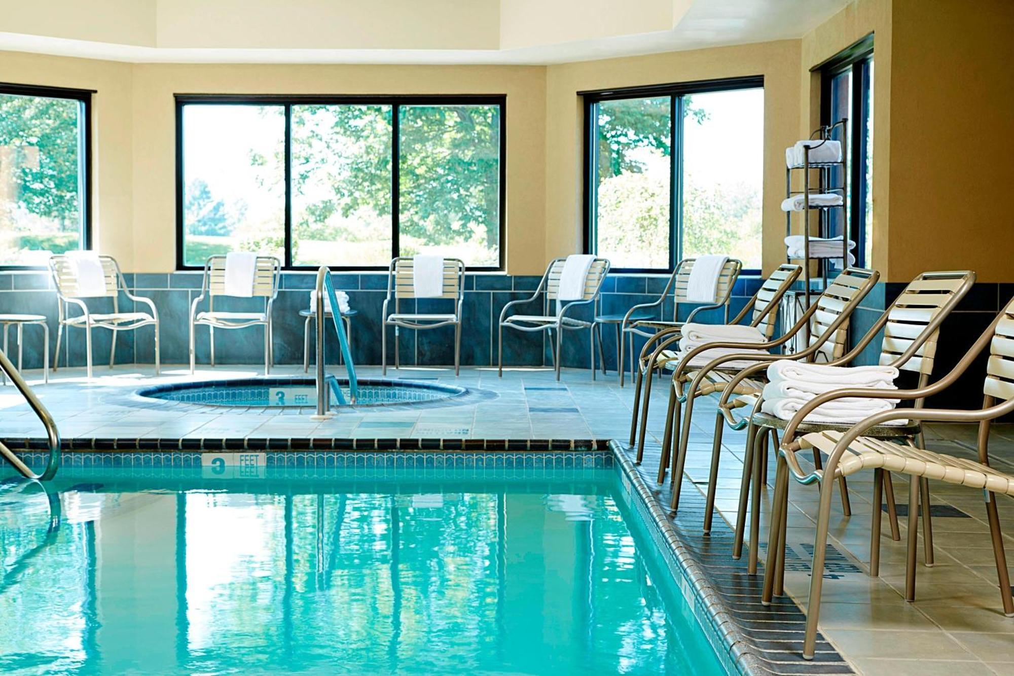 Courtyard By Marriott Ithaca Airport/University Exteriér fotografie